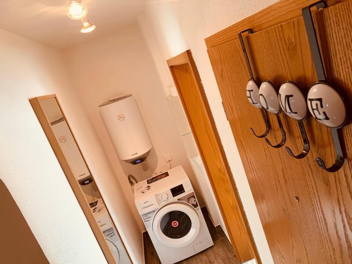 Felix Living 5, Modern & Cozy 2 Zimmer Wohnung, Terrasse, Parkplatz Salzweg Luaran gambar
