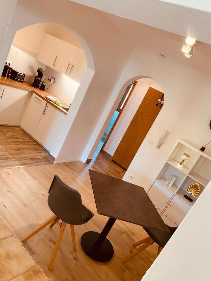 Felix Living 5, Modern & Cozy 2 Zimmer Wohnung, Terrasse, Parkplatz Salzweg Luaran gambar